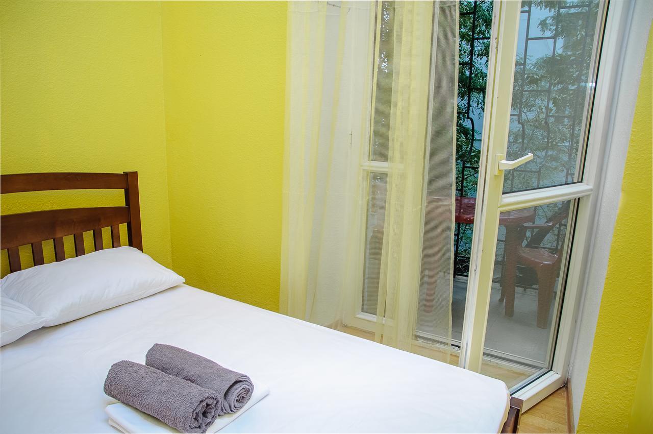 Golden Globus Hostel Kiew Exterior foto